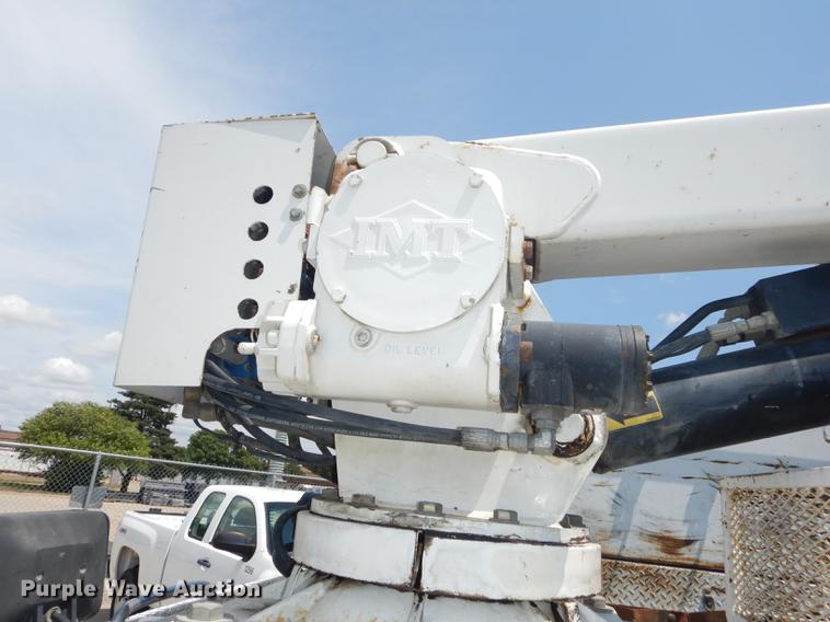 image for item DB8365 2007 Ford F550 Super Duty XL utility truck with crane