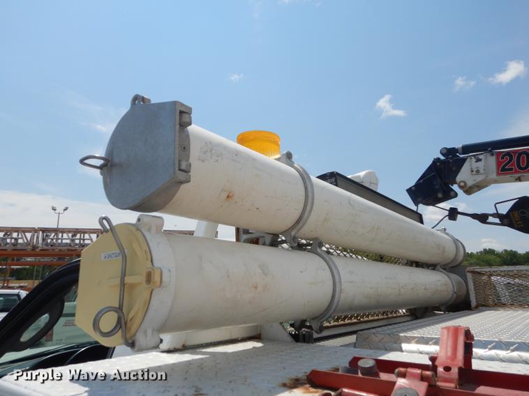 image for item DB8365 2007 Ford F550 Super Duty XL utility truck with crane