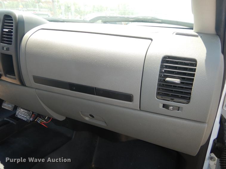 image for item DB8366 2011 Chevrolet Silverado 1500 Ext. Cab pickup truck