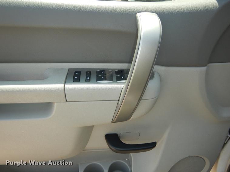 image for item DB8368 2011 Chevrolet Silverado 1500 Ext. Cab pickup truck