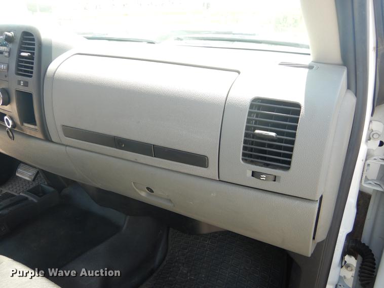 image for item DB8368 2011 Chevrolet Silverado 1500 Ext. Cab pickup truck