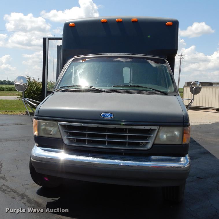 image for item DB8385 1995 Ford Econoline E350 shuttle bus