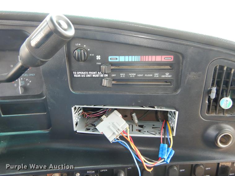 image for item DB8385 1995 Ford Econoline E350 shuttle bus