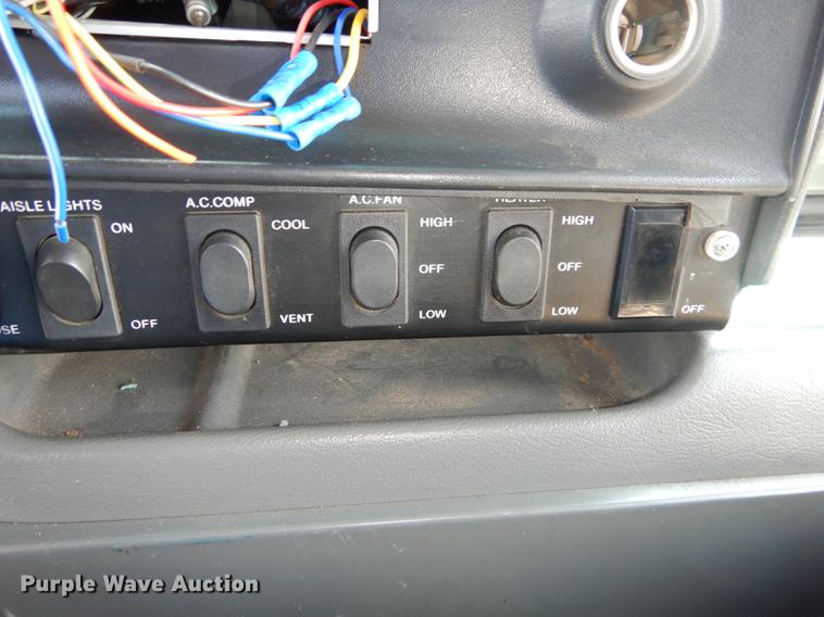 image for item DB8385 1995 Ford Econoline E350 shuttle bus