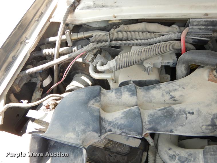 image for item DB8385 1995 Ford Econoline E350 shuttle bus