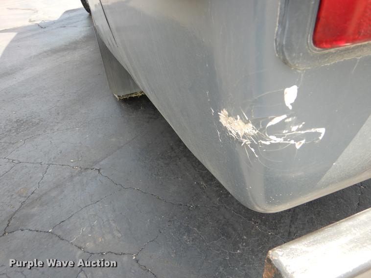 image for item DB8385 1995 Ford Econoline E350 shuttle bus