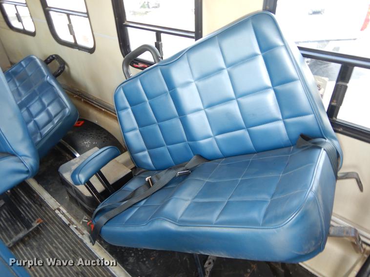 image for item DB8385 1995 Ford Econoline E350 shuttle bus