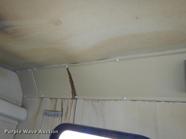 image for item DB8385 1995 Ford Econoline E350 shuttle bus