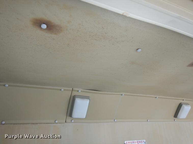 image for item DB8385 1995 Ford Econoline E350 shuttle bus