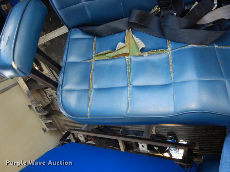 image for item DB8385 1995 Ford Econoline E350 shuttle bus