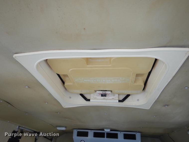 image for item DB8385 1995 Ford Econoline E350 shuttle bus