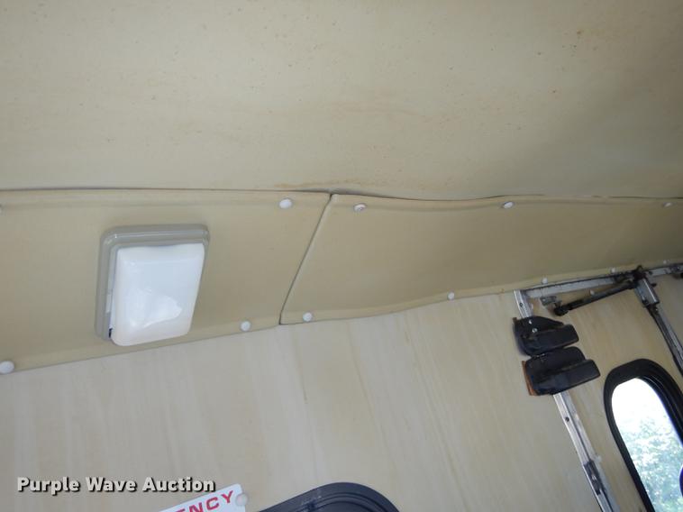 image for item DB8385 1995 Ford Econoline E350 shuttle bus