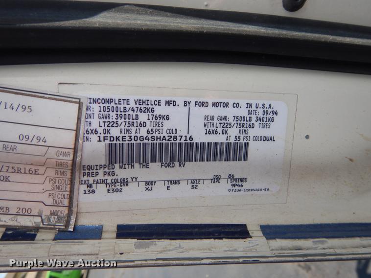 image for item DB8385 1995 Ford Econoline E350 shuttle bus