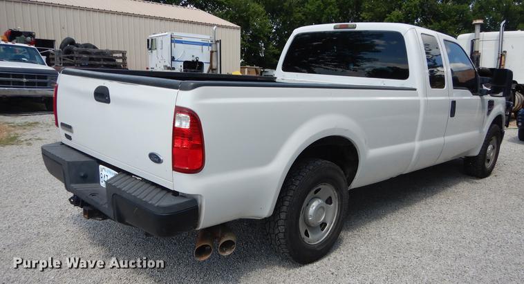image for item DB8387 2008 Ford F250 Super Duty XL SuperCab pickup truck