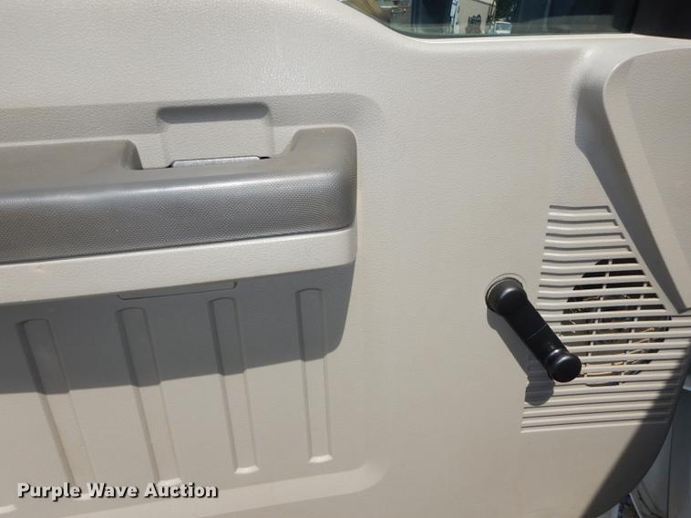 image for item DB8387 2008 Ford F250 Super Duty XL SuperCab pickup truck