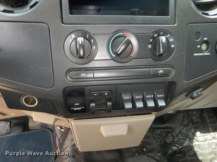 image for item DB8387 2008 Ford F250 Super Duty XL SuperCab pickup truck