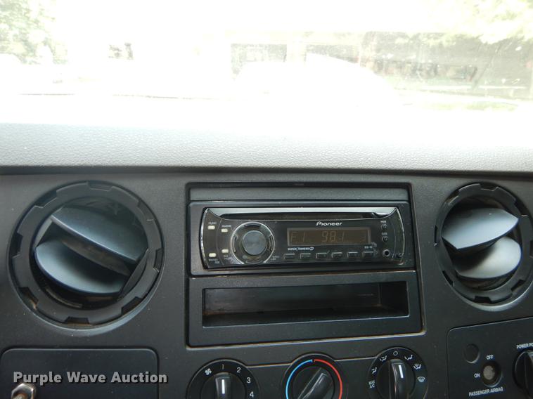 image for item DB8387 2008 Ford F250 Super Duty XL SuperCab pickup truck