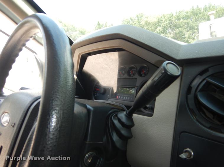 image for item DB8387 2008 Ford F250 Super Duty XL SuperCab pickup truck