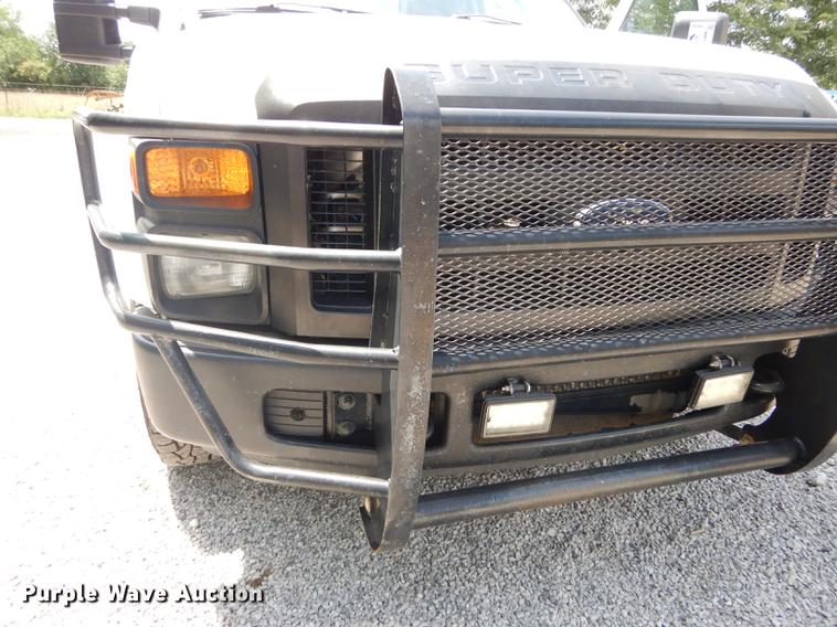 image for item DB8387 2008 Ford F250 Super Duty XL SuperCab pickup truck