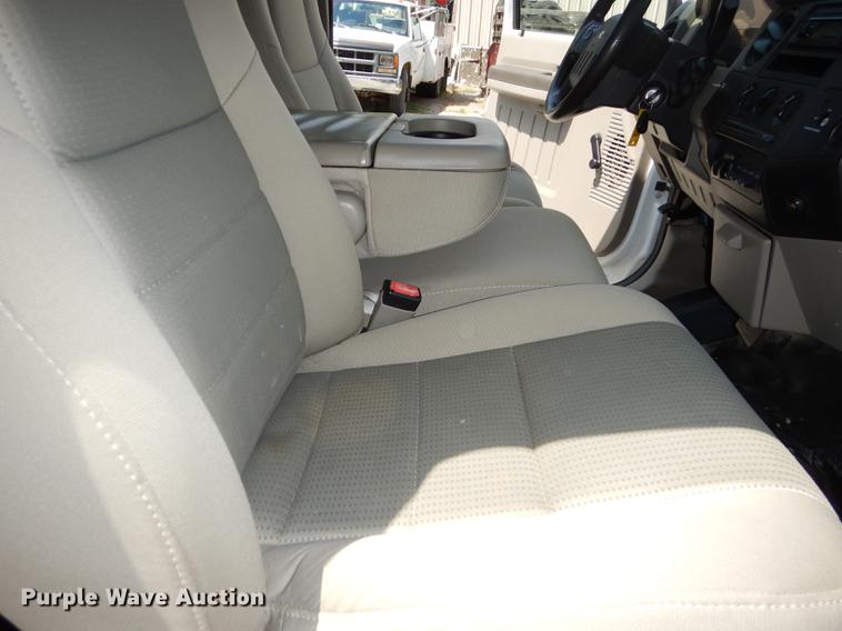 image for item DB8387 2008 Ford F250 Super Duty XL SuperCab pickup truck