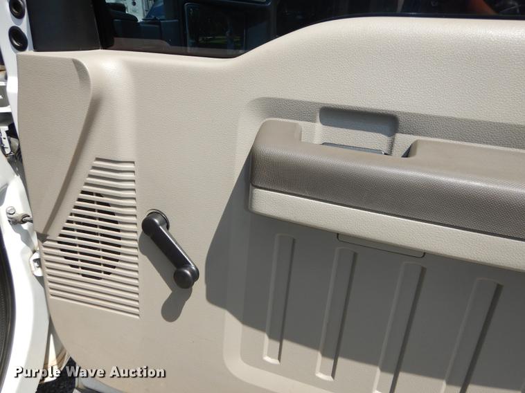 image for item DB8387 2008 Ford F250 Super Duty XL SuperCab pickup truck