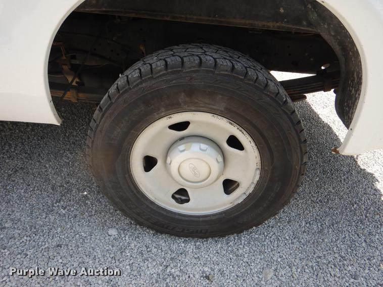 image for item DB8387 2008 Ford F250 Super Duty XL SuperCab pickup truck