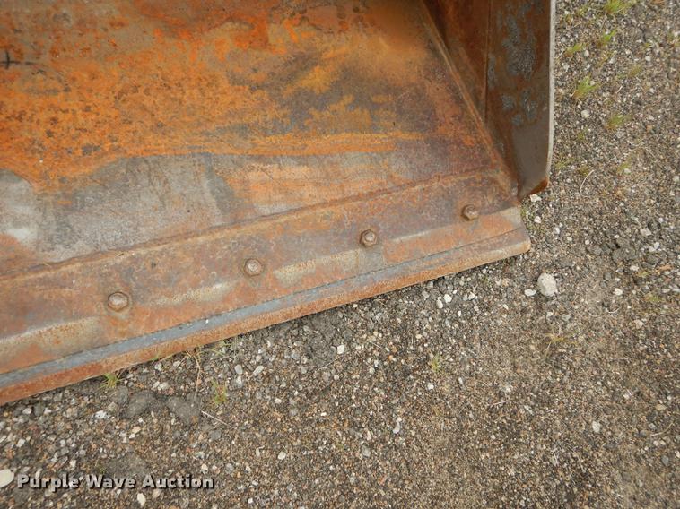 image for item DB8391 2004 Case 90XT skid steer