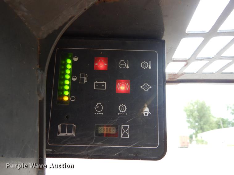 image for item DB8391 2004 Case 90XT skid steer