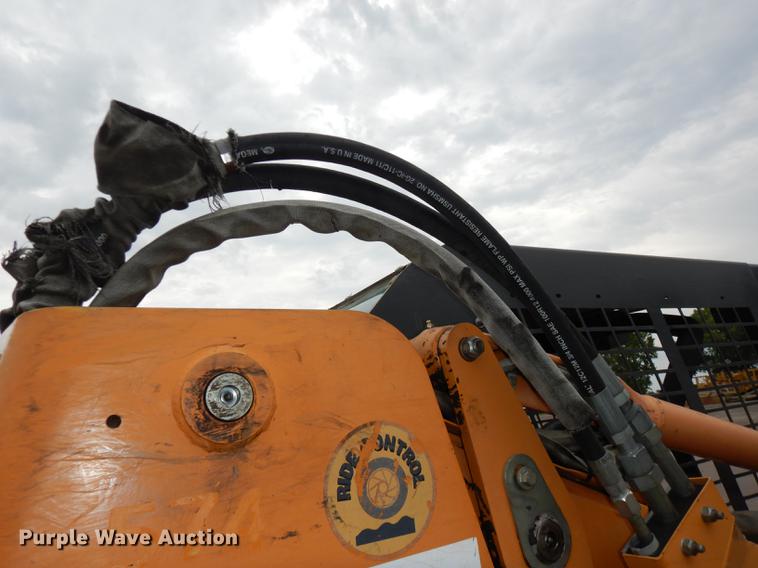 image for item DB8391 2004 Case 90XT skid steer