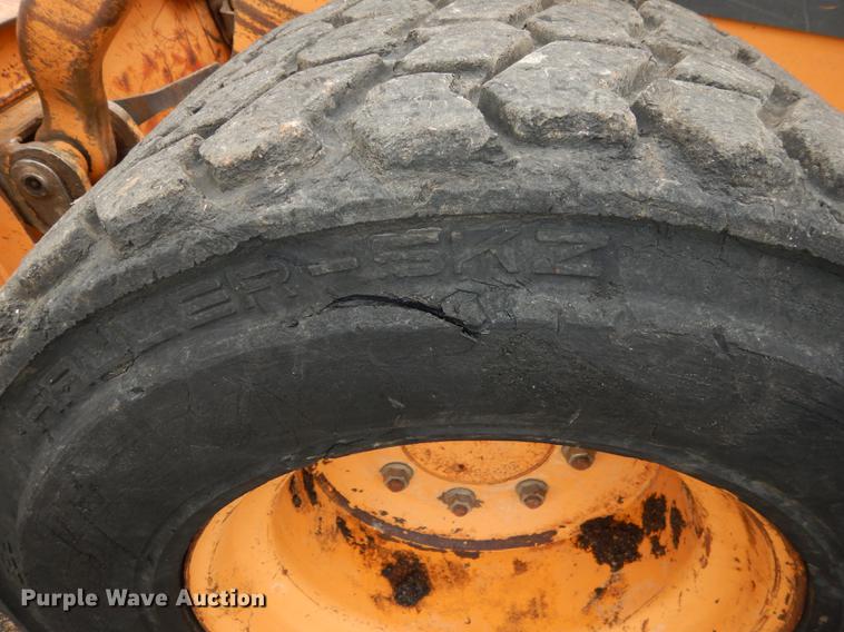 image for item DB8391 2004 Case 90XT skid steer