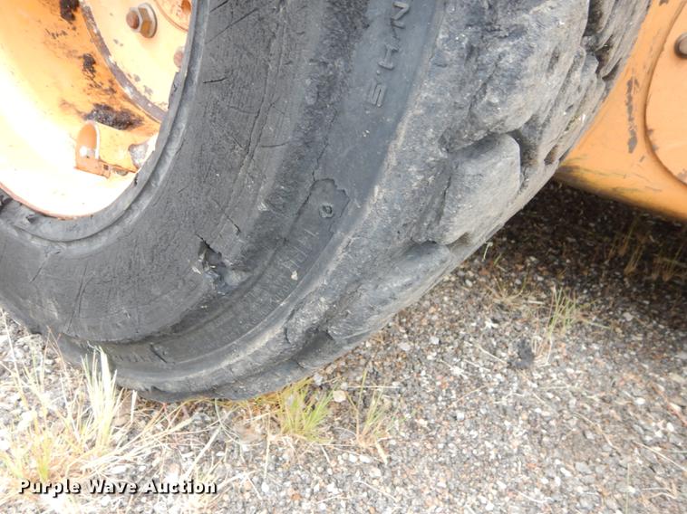 image for item DB8391 2004 Case 90XT skid steer