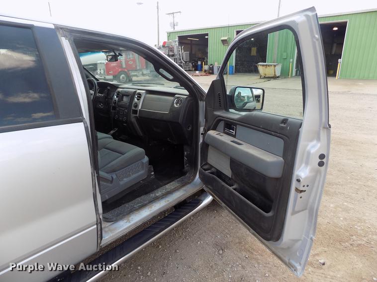 image for item DB9187 2013 Ford F150 XLT SuperCab pickup truck