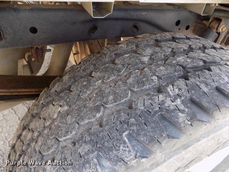 image for item DB9187 2013 Ford F150 XLT SuperCab pickup truck