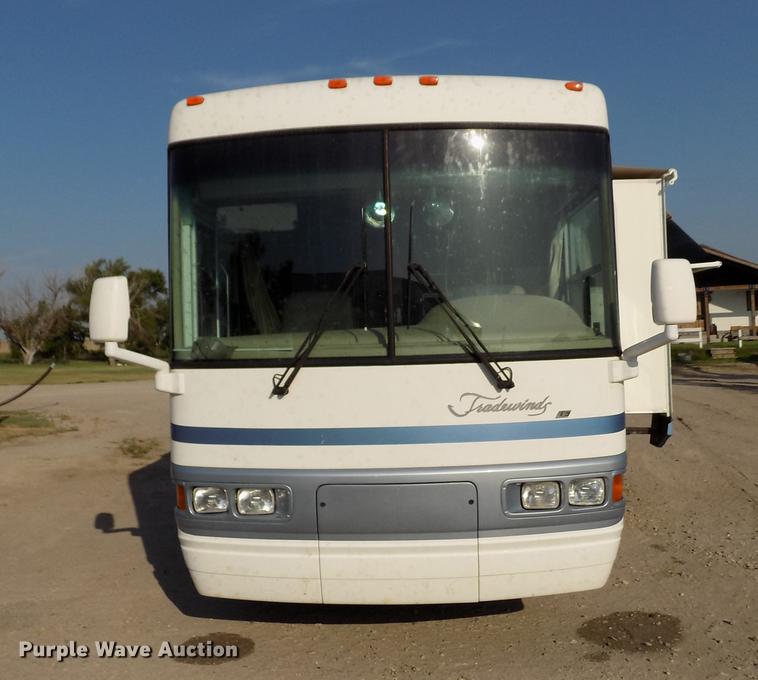 image for item DB9230 2002 National M390 RV