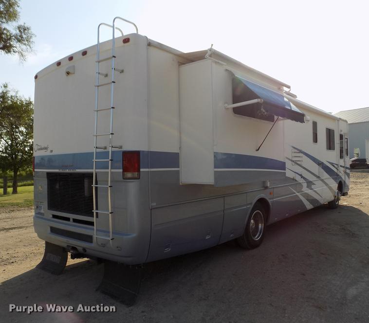 image for item DB9230 2002 National M390 RV