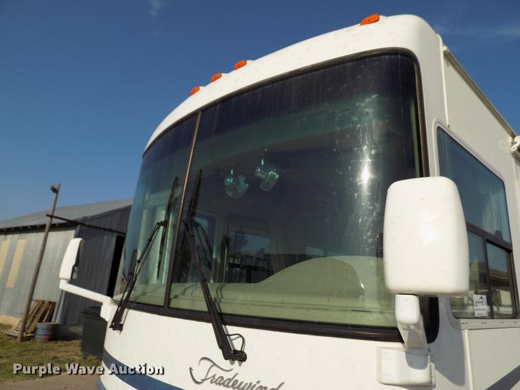 image for item DB9230 2002 National M390 RV