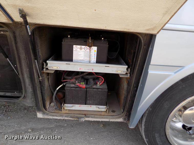 image for item DB9230 2002 National M390 RV