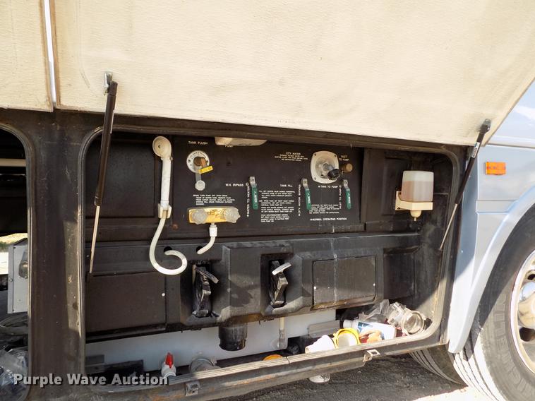 image for item DB9230 2002 National M390 RV