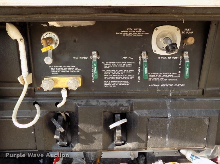 image for item DB9230 2002 National M390 RV