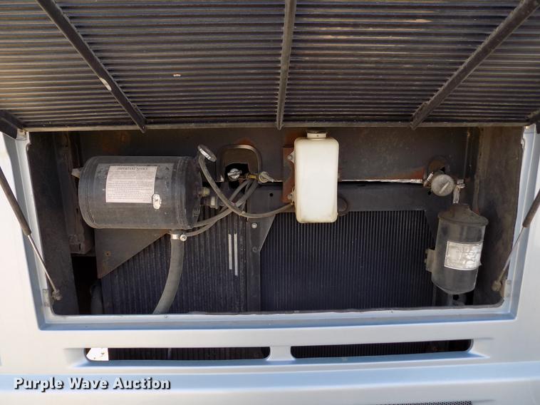 image for item DB9230 2002 National M390 RV