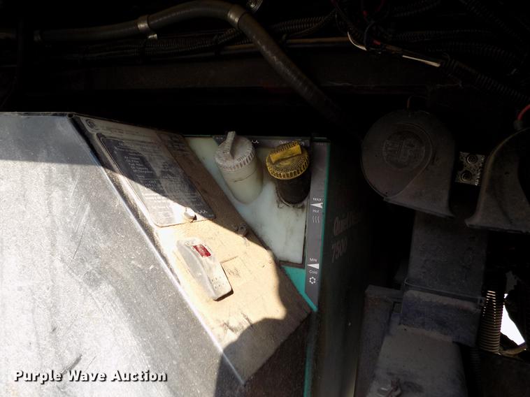 image for item DB9230 2002 National M390 RV