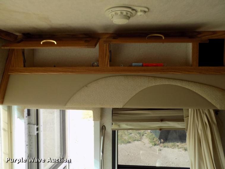 image for item DB9230 2002 National M390 RV