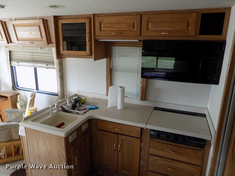 image for item DB9230 2002 National M390 RV