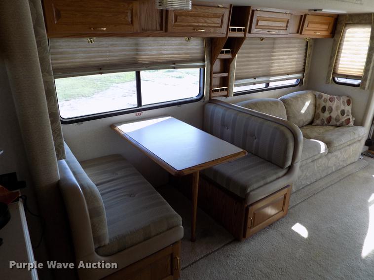 image for item DB9230 2002 National M390 RV