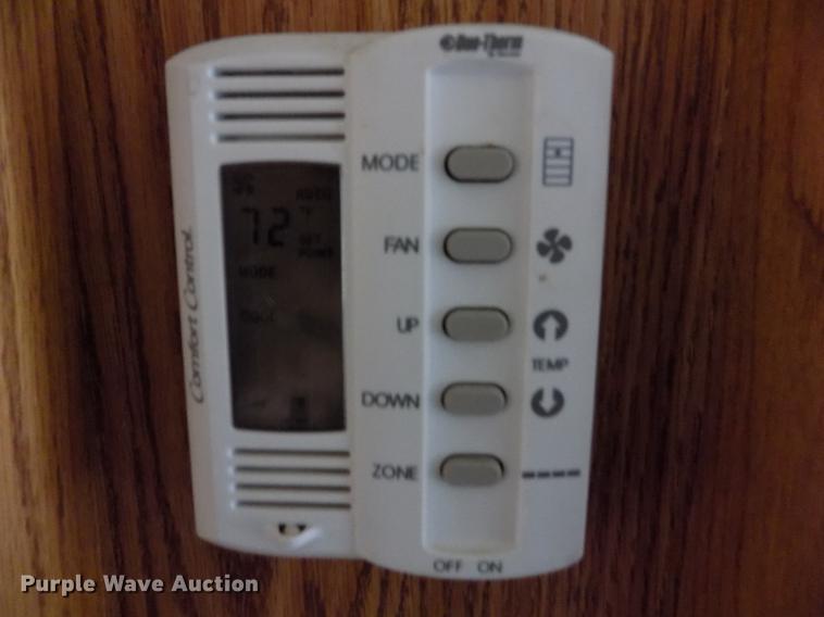 image for item DB9230 2002 National M390 RV