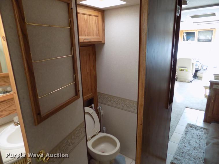 image for item DB9230 2002 National M390 RV