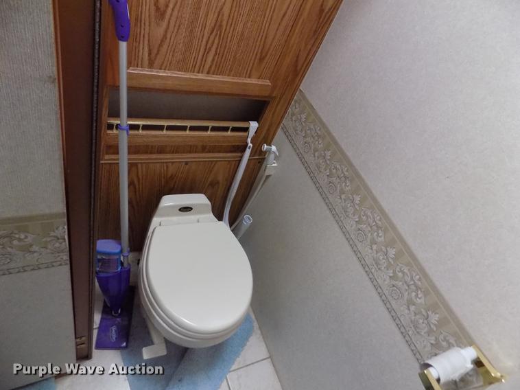 image for item DB9230 2002 National M390 RV