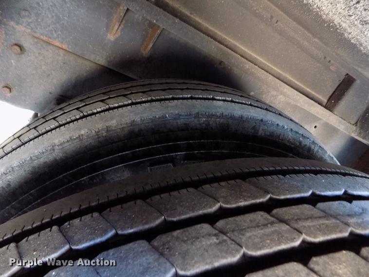 image for item DB9230 2002 National M390 RV