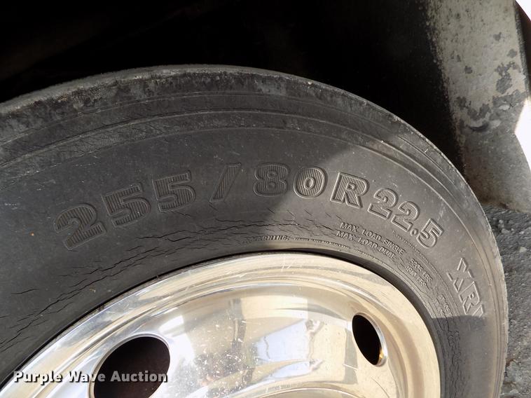 image for item DB9230 2002 National M390 RV