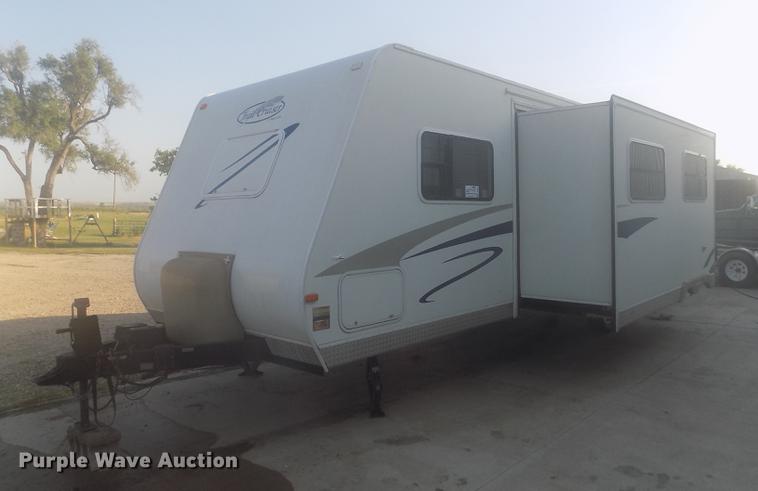 image for item DB9231 2008 R-Vision Trail Cruiser 30BHDS camper